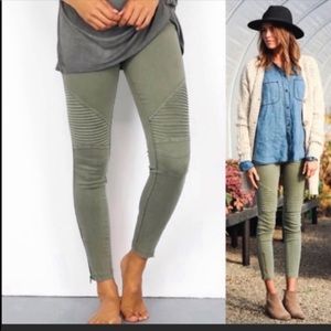 Only 3 left!!!! Olive moto jeggings